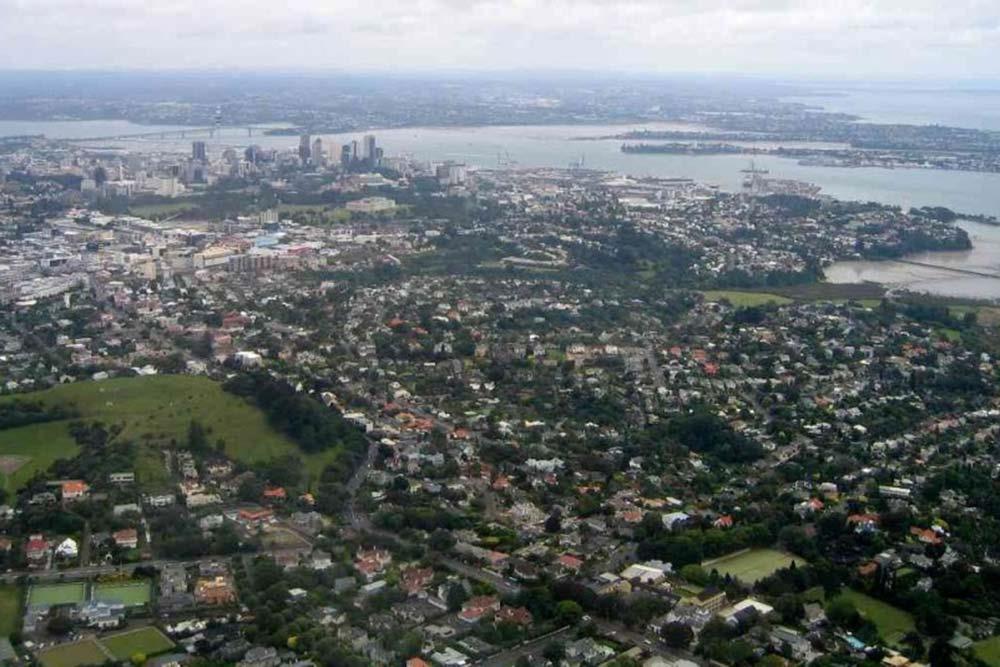 شهر اوکلند | علاءالدین تراول