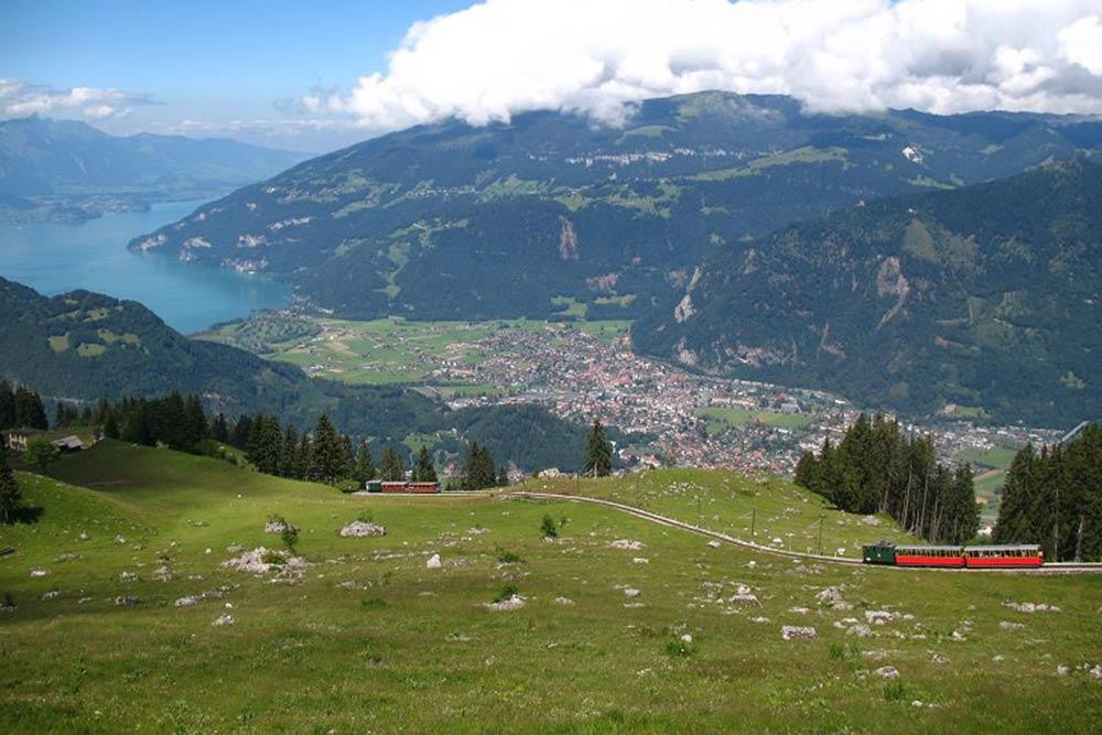 شهر  اینترلاکن | علاءالدین تراول