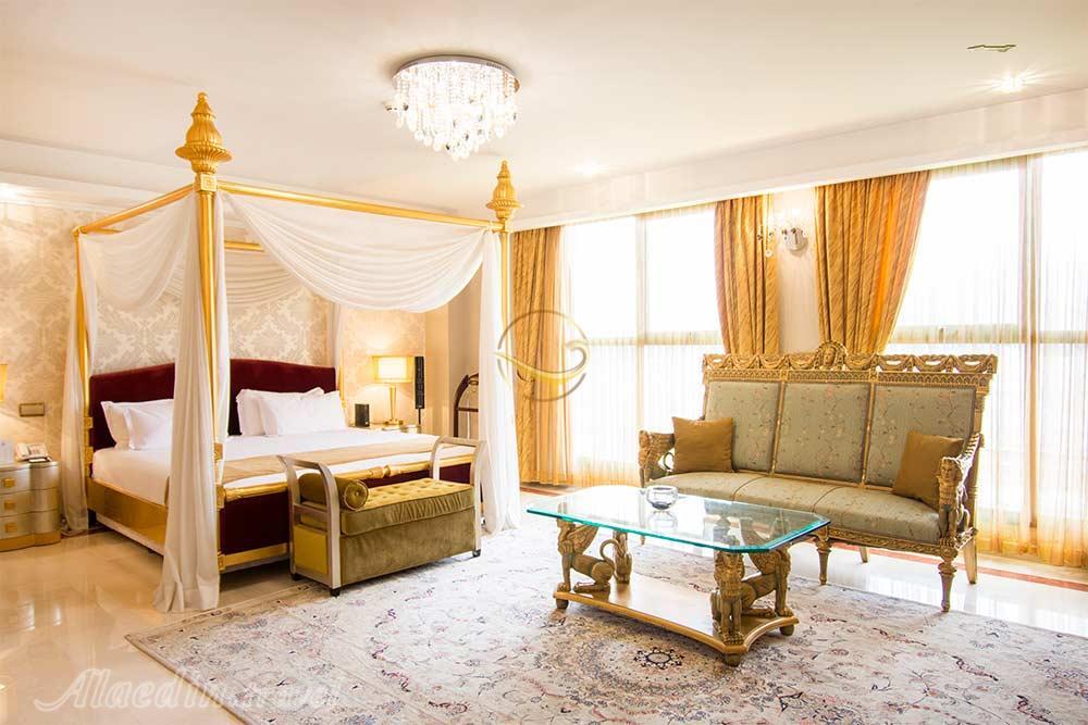 گروه هتل های اسپیناس | علاءالدین تراول