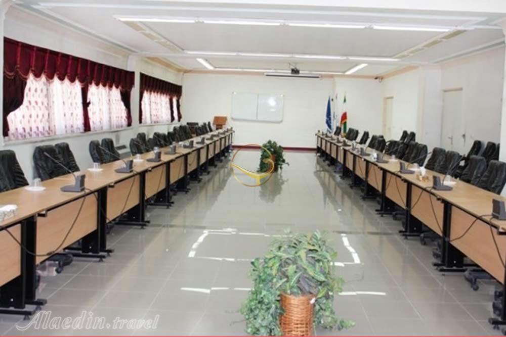 سالن جلسات هتل 3 ستاره گاجره کرج | علاءالدین تراول