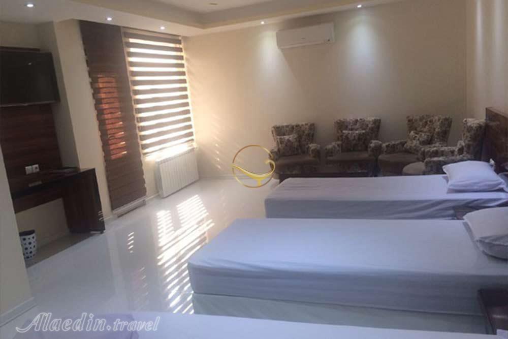 اتاق دو تخته مهمانسرای جهانگردی نیشابور | علاءالدین تراول