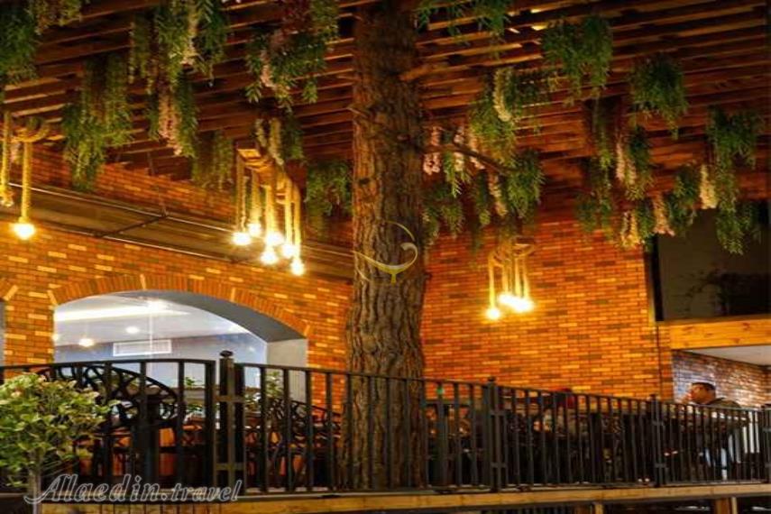 کافه رستوران گجا تهران