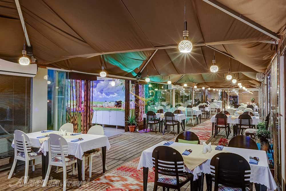 رستوران خورشید هتل ترنج کیش