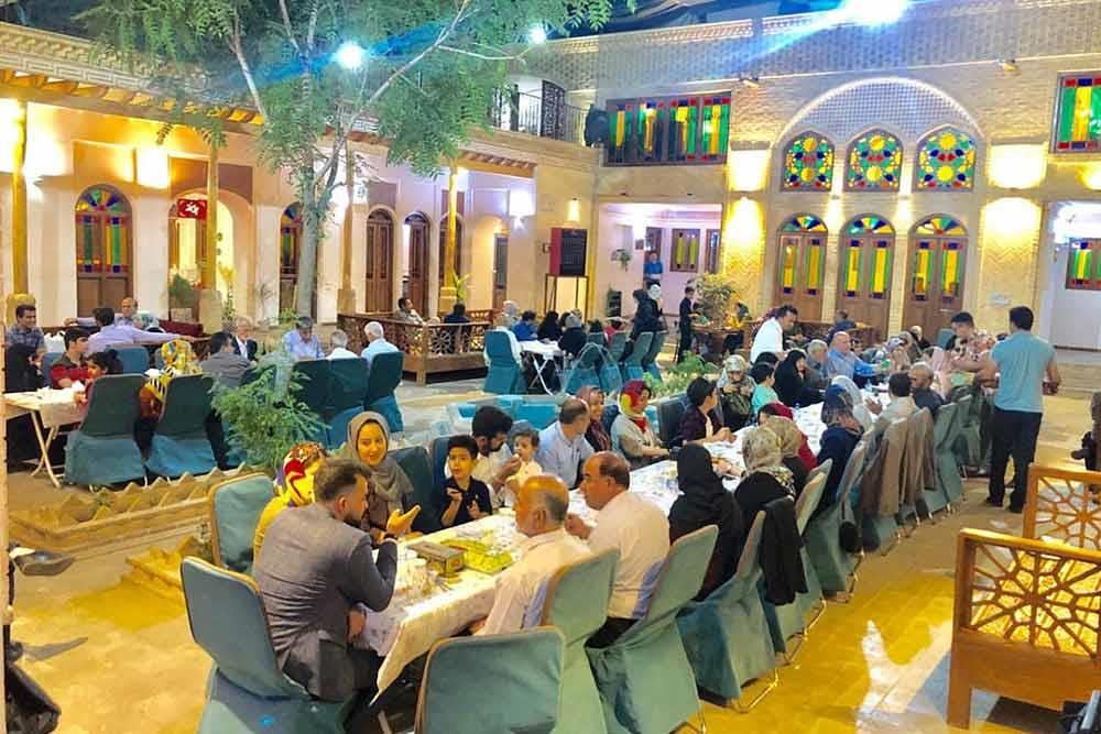 رستوران عمارت بادگیر سمنان | علاءالدین تراول