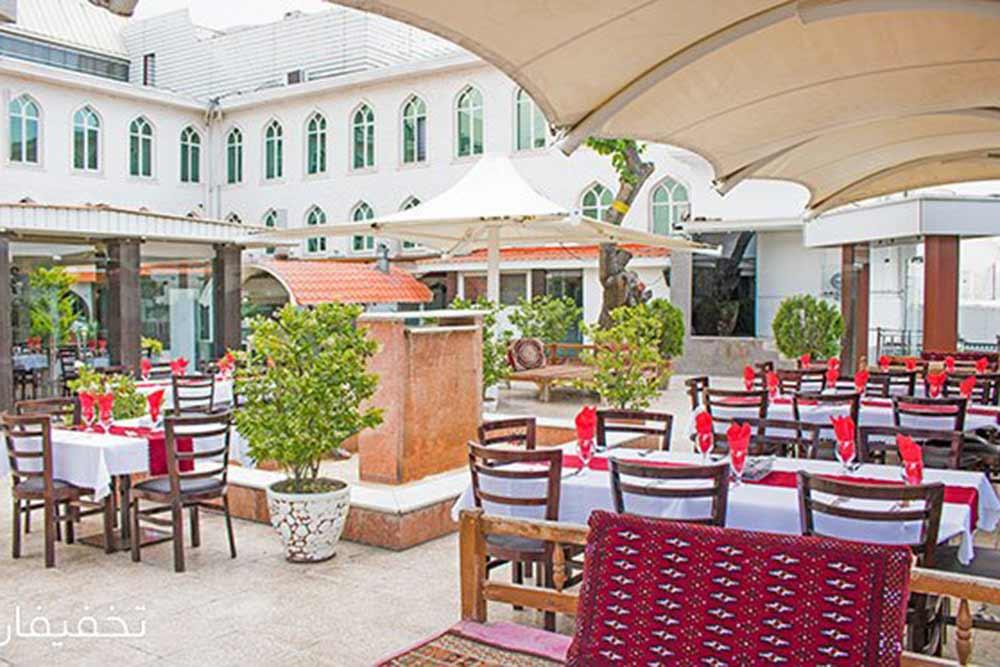 رستوران طهران کلاس هتل ارم تهران | علاءالدین تراول