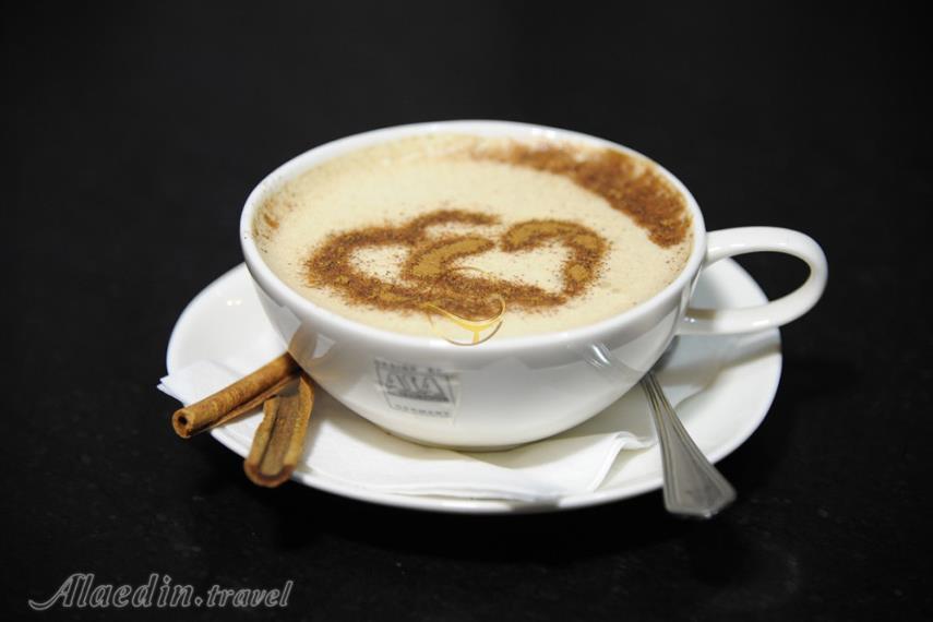 کافی شاپ هتل استقلال تهران | علاءالدین تراول