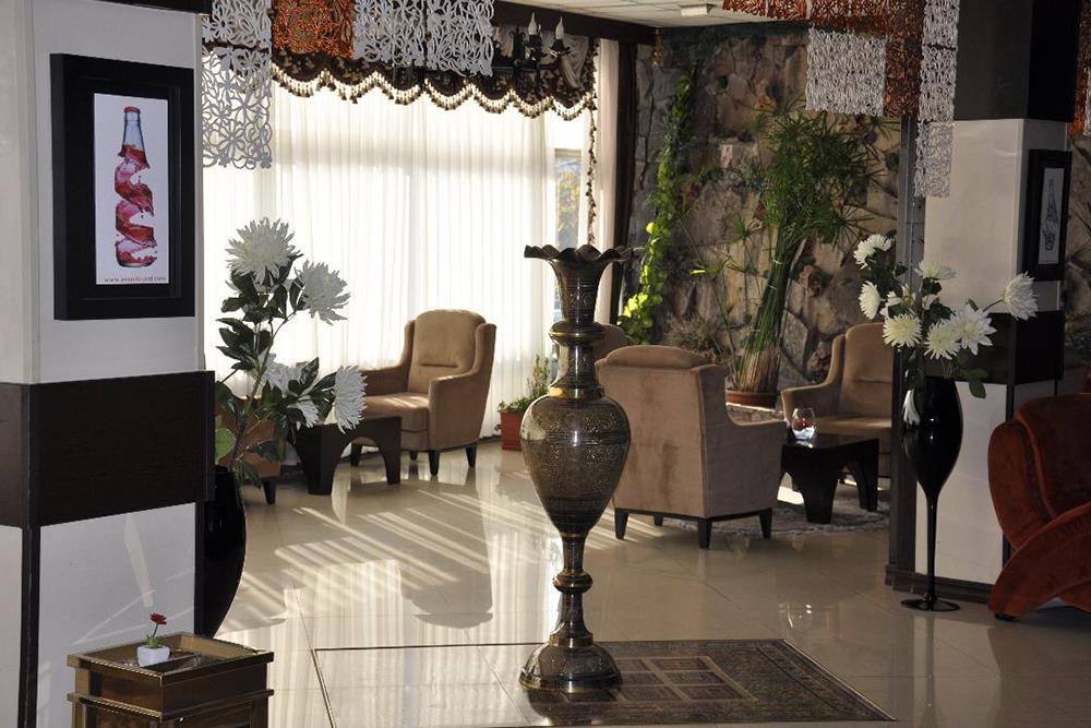 کافی شاپ هتل آساره تهران | علاءالدین تراول