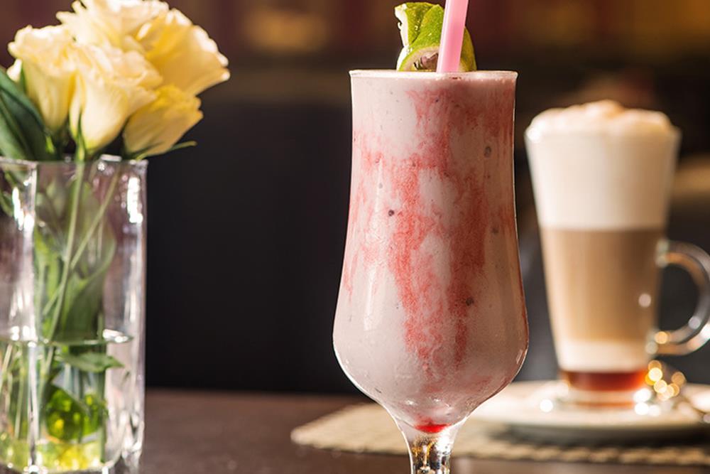 کافه ایتالیایی پرسیت هتل پارسیان آزادی | علاءالدین تراول