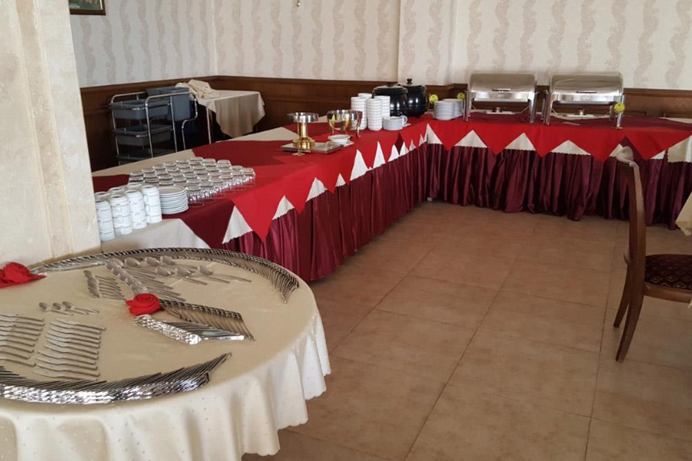 سالن صبحانه خوری هتل هاله بانه | علاءالدین تراول