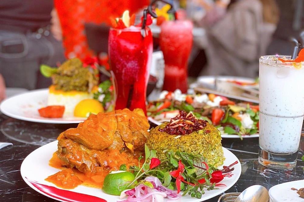 رستوران کاخ چهلستون مجتمع تجاری آوا سنتر تهران | علاءالدین تراول