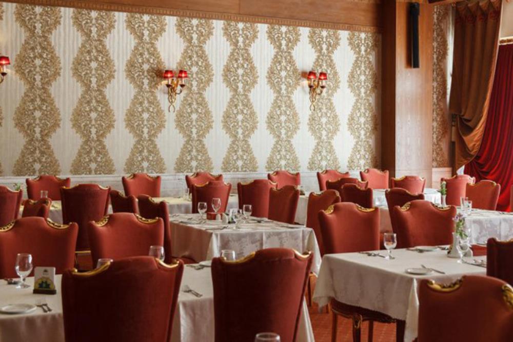 رستوران کلاسیک هتل زندیه شیراز | علاءالدین تراول