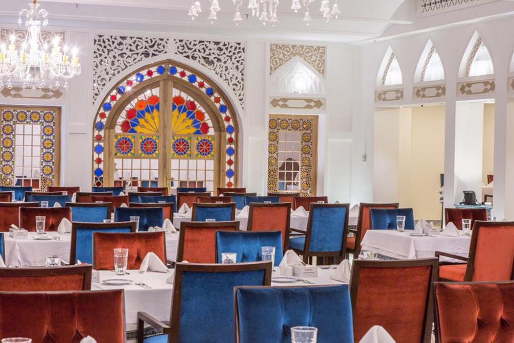 رستوران دیبا هتل اسپیناس پالاس تهران | علاءالدین تراول