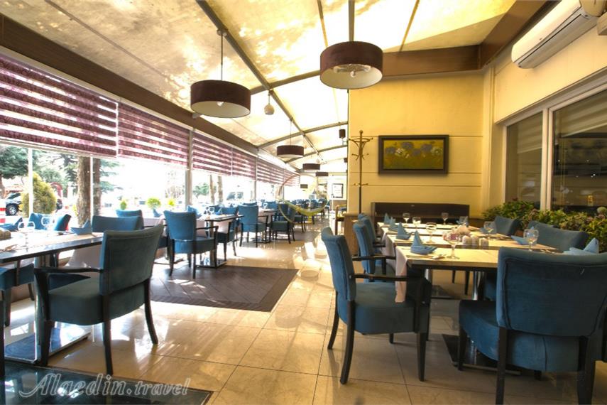 رستوران پردیس هتل اوین تهران | علاءالدین تراول