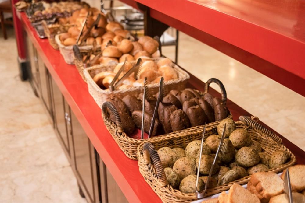 صبحانه خوری هتل فردوسی تهران | علاءالدین تراول