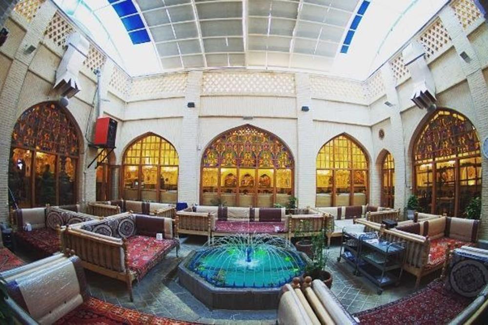 رستوران باستانی اصفهان | علاءالدین تراول