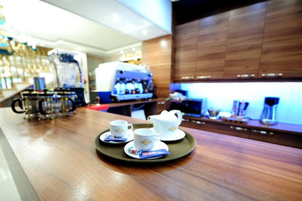 کافی شاپ هتل خواجو اصفهان | علاءالدین تراول