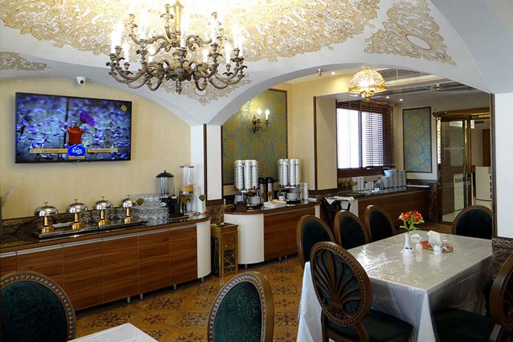 رستوران هتل خواجو اصفهان | علاءالدین تراول