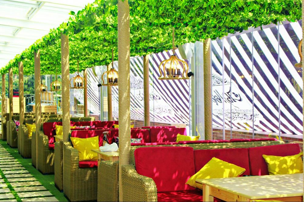 رستوران شکم الملوک هتل کادوس رشت | علاءالدین تراول