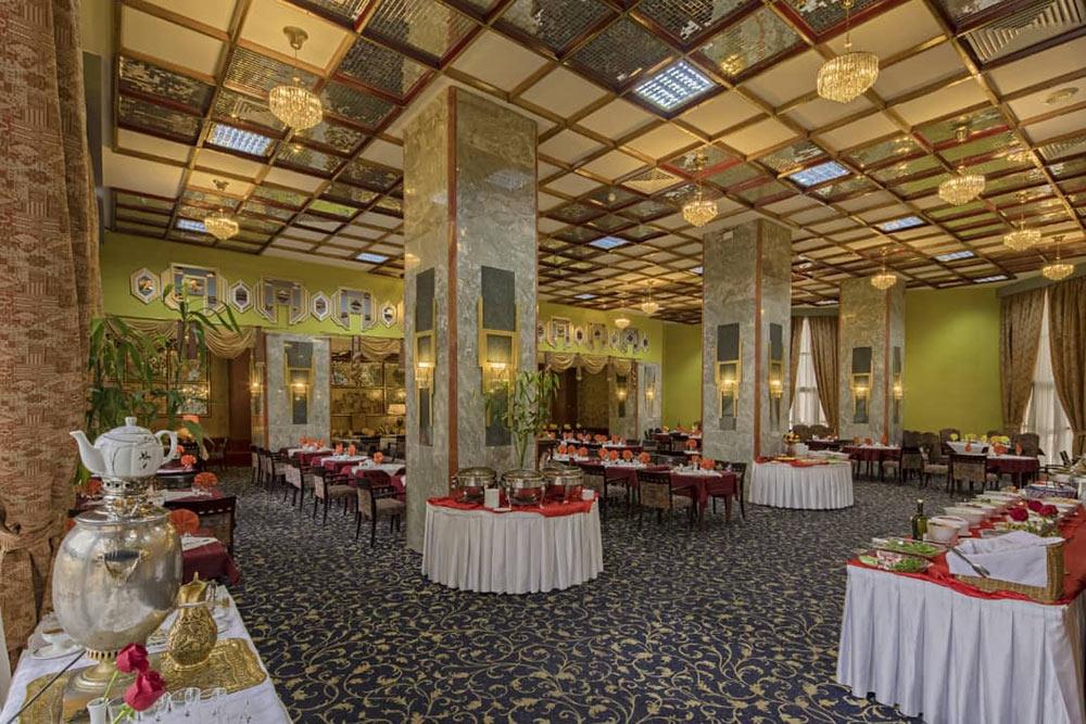 رستوران آینه هتل پارس کرمان | علاءالدین تراول