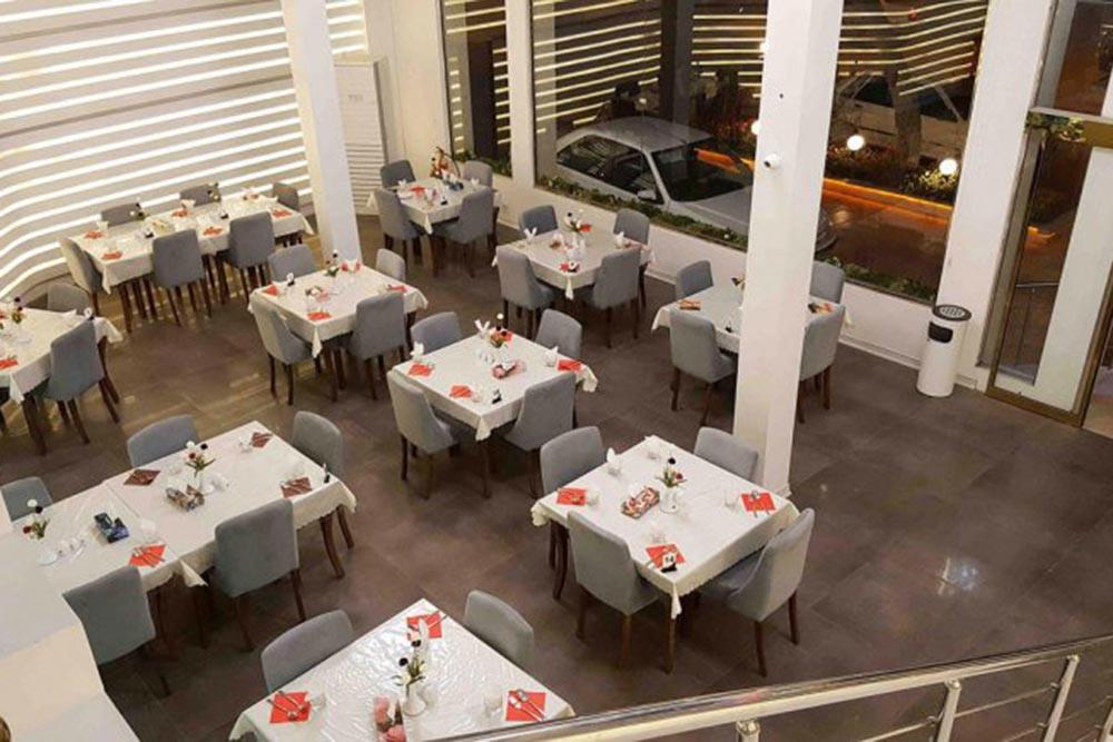 رستوران هتل آزادی خرم آباد | علاءالدین تراول