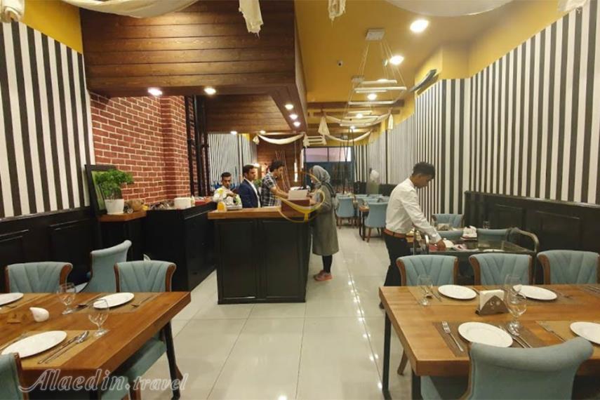 رستوران هواری کیش | علاءالدین تراول