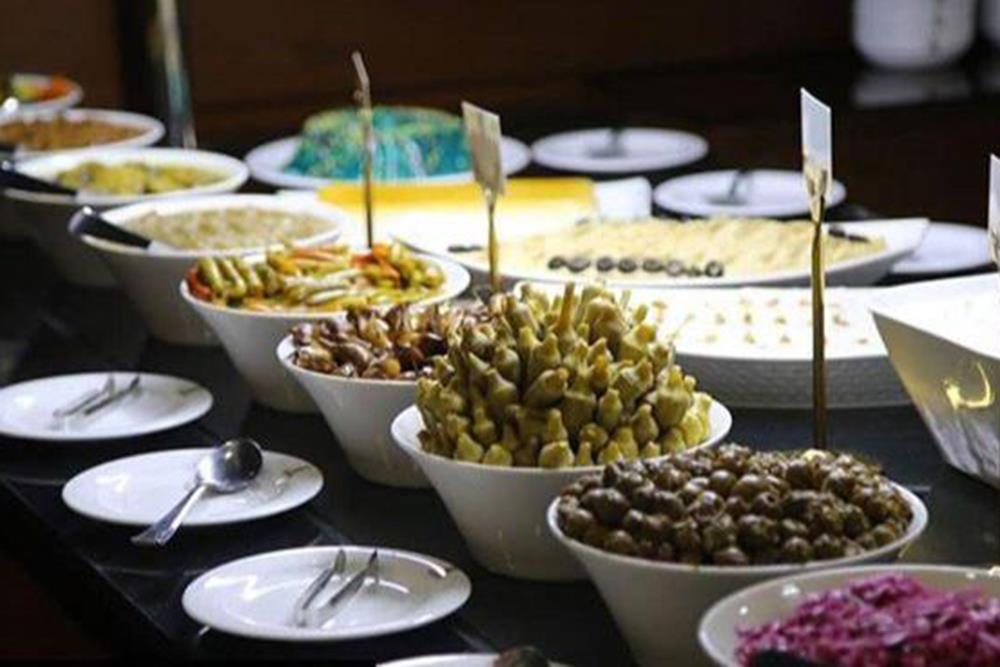 رستوران پیچک هتل لیلیوم کیش | علاءالدین تراول