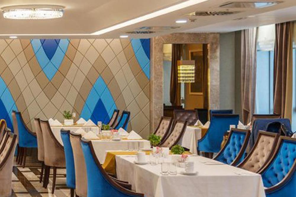 رستوران اصلی هتل لاله پارک تبریز | علاءالدین تراول