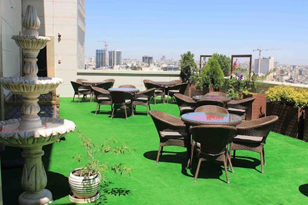 رستوران چشم انداز هتل الماس نوین مشهد | علاءالدین تراول