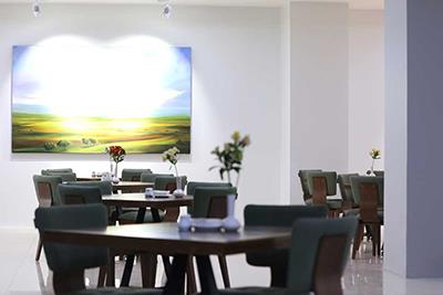 رستوران هتل آپارتمان حیات شرق مشهد | علاءالدین تراول