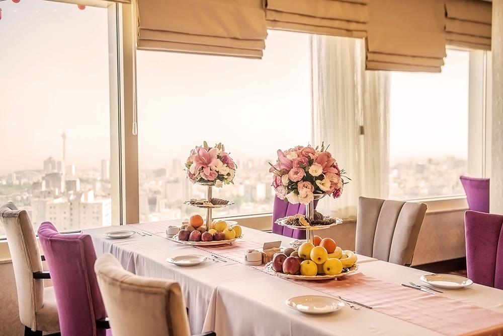 رستوران پارسه هتل پارسیان آزادی تهران | علاءالدین تراول