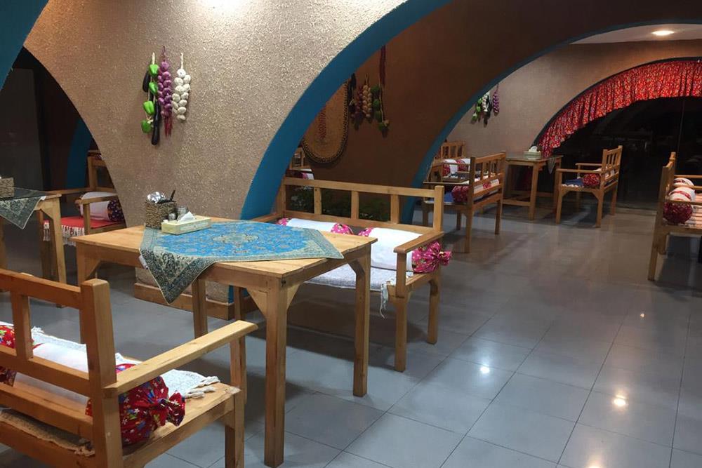 رستوران ناز خاتون هتل پارسیان آزادی خزر | علاءالدین تراول