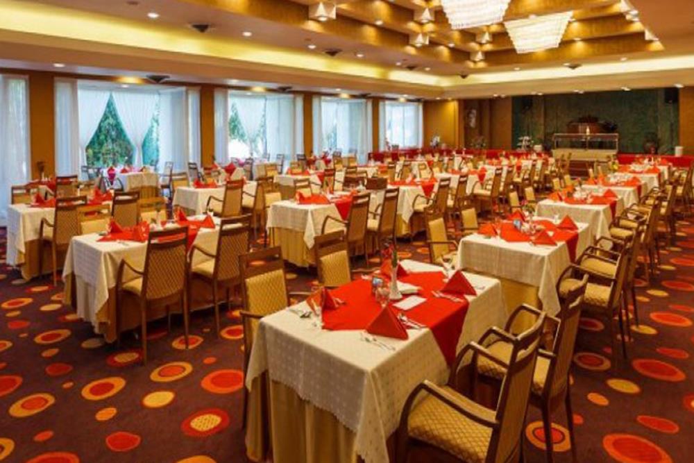 رستوران پرنیان هتل هما شیراز | علاءالدین تراول