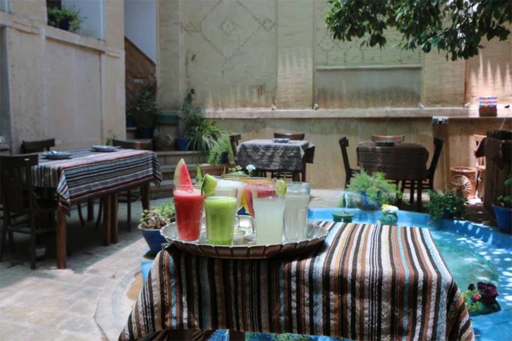 رستوران خانه پرهامی شیراز | علاءالدین تراول