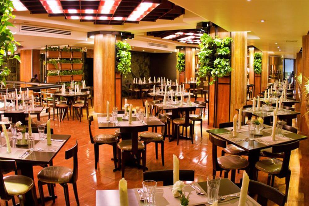 کافه رستوران ایتالیایی هتل پارس شیراز | علاءالدین تراول