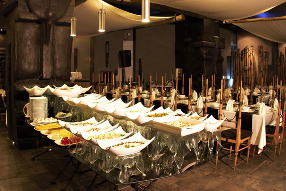 کافه رستوران ملل هتل پارس شیراز | علاءالدین تراول