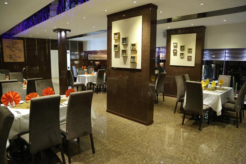 رستوران بام مهتاب هتل ارم تهران | علاءالدین تراول