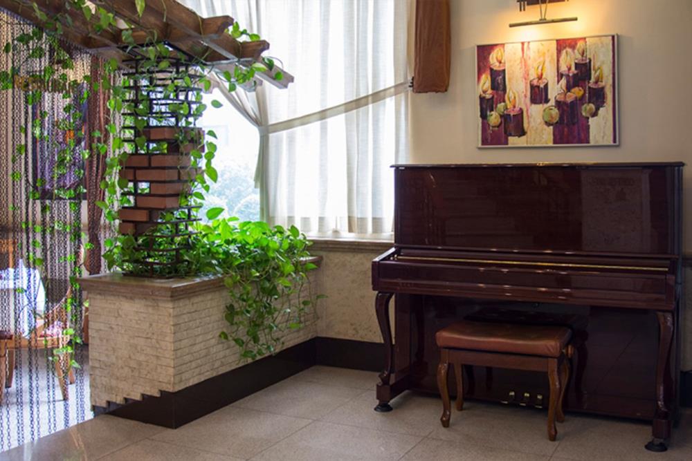 رستوران هتل اسکان فرصت تهران | علاءالدین تراول