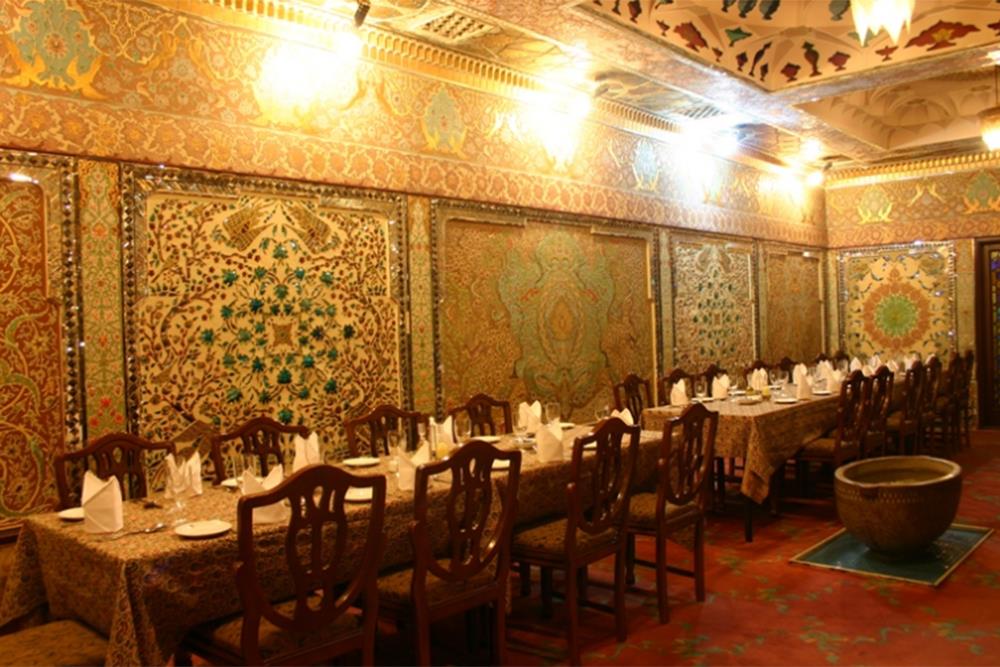 رستوران نمکدون هتل لاله تهران | علاءالدین تراول