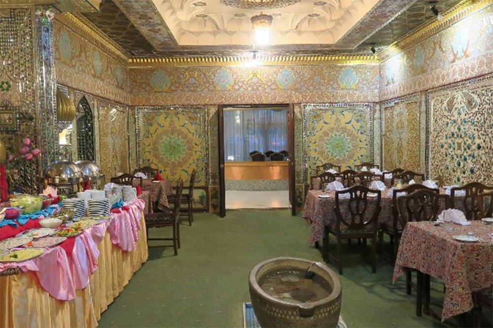 رستوران نمکدون هتل لاله تهران | علاءالدین تراول