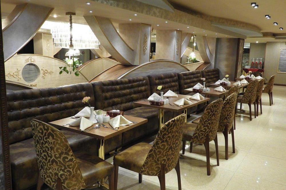 کافه رستوران لارا هتل سیمرغ تهران | علاءالدین تراول