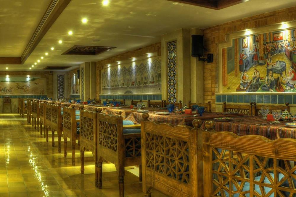 رستوران سنتی هتل زندیه شیراز | علاءالدین تراول