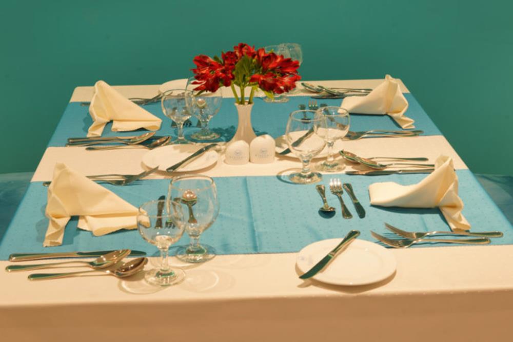 رستوران رویال هتل ویستریا تهران | علاءالدین تراول