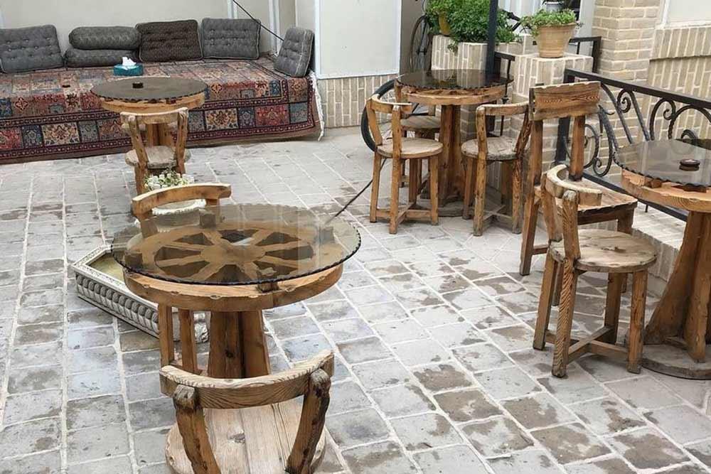 کافه رستوران فوکا یزد | علاءالدین تراول