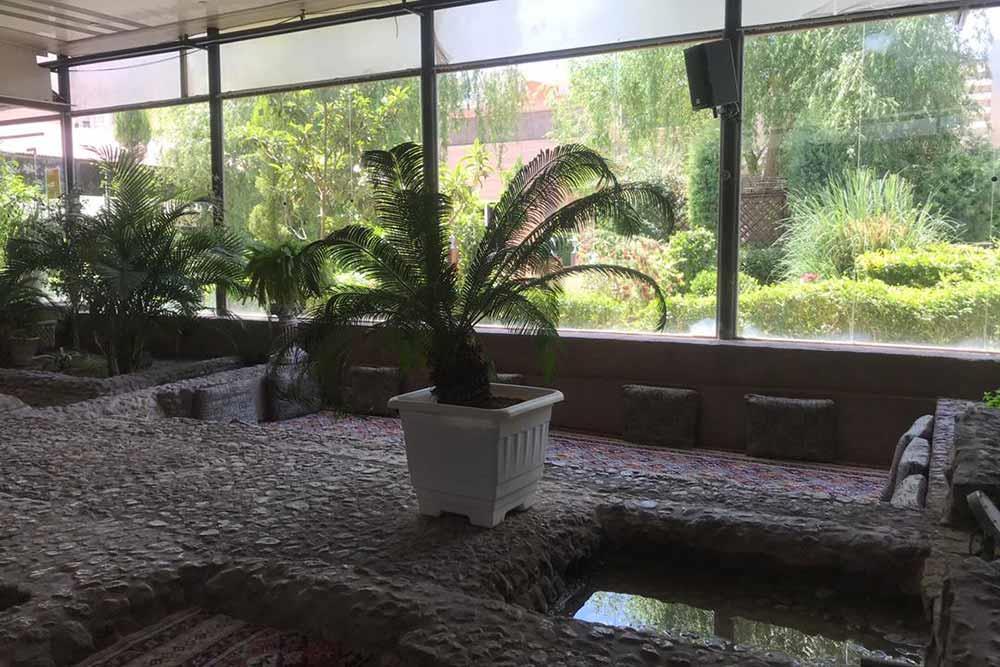 رستوران شاه نشین هتل راه و ما یزد | علاءالدین تراول