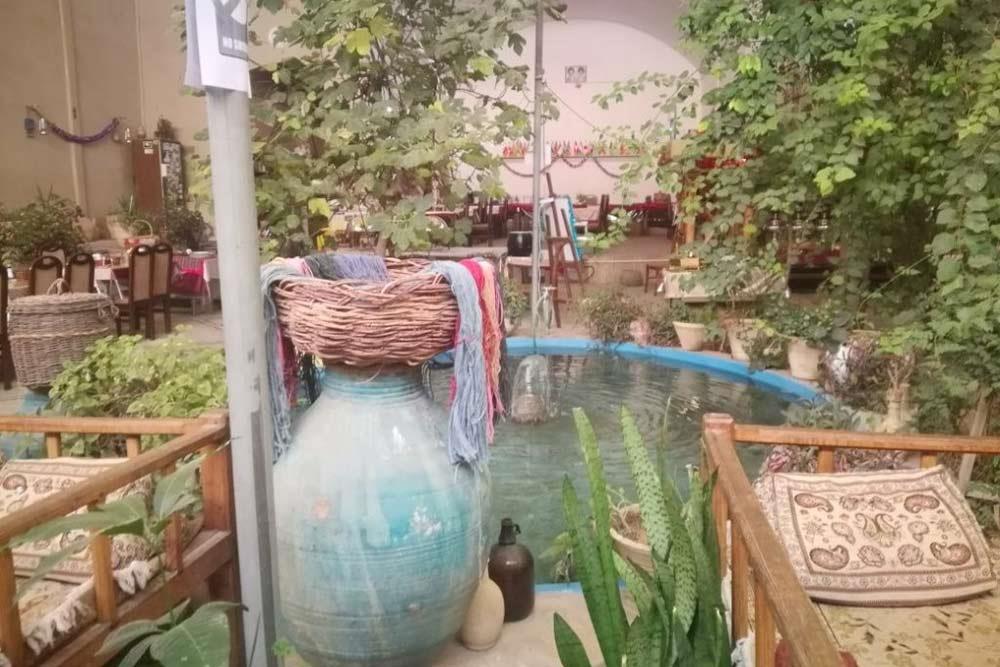 رستوران هتل راه ابریشم یزد | علاءالدین تراول