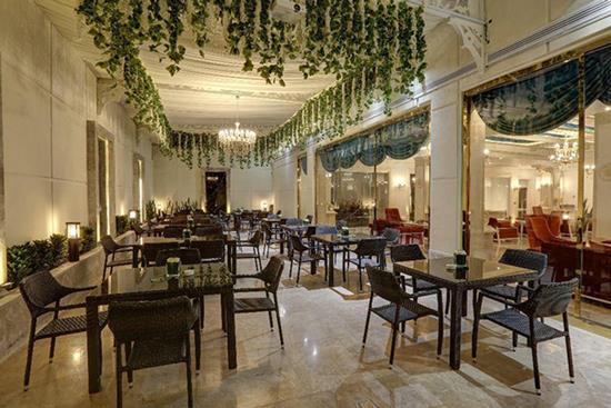 کافی شاپ هتل پرشین پلازا