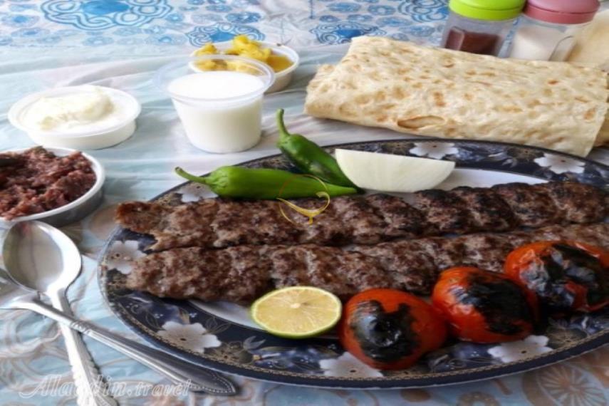 رستوران عدل مینایی سرعین