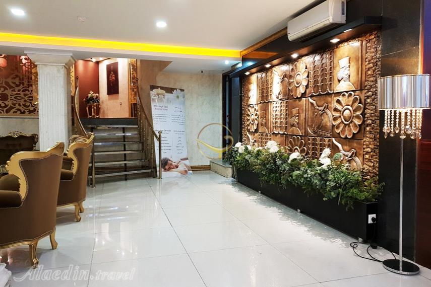 رستوران هتل آرامیس تهران | علاءالدین تراول