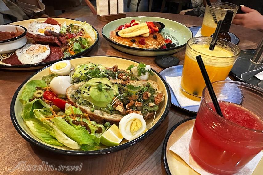 کافه رنجی علاالدین تراول