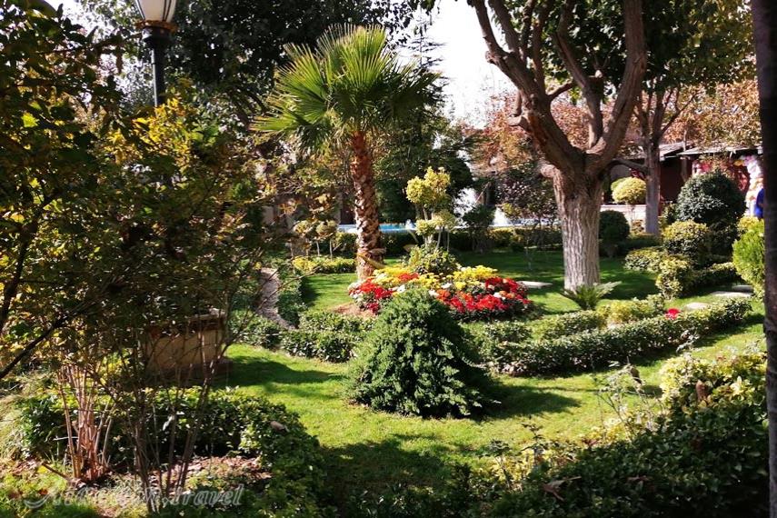 باغ رستوران لرد تهران | علاءالدین تراول